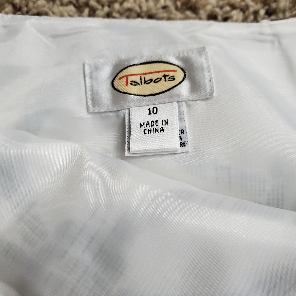 Talbots White Pencil Skirt Black Knot Detail Size 10 - Picture 2 of 2
